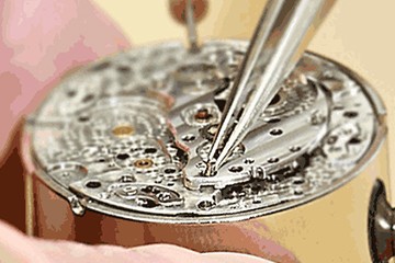 泉州百达翡丽手表为什么上了发条还不走